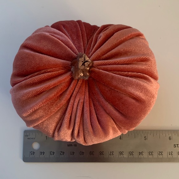 Handmade Velvet Pumpkin - Picture 5 of 9